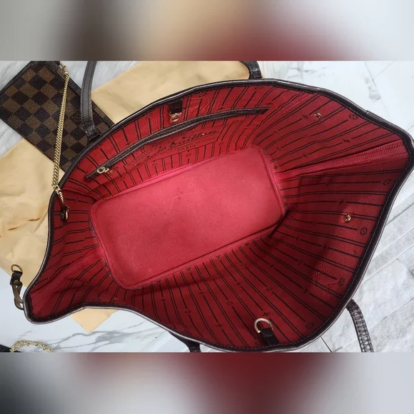 π Authentic Louis Vuitton Neverfull Damier Ebene Tote MM - Picture 9 of 16
